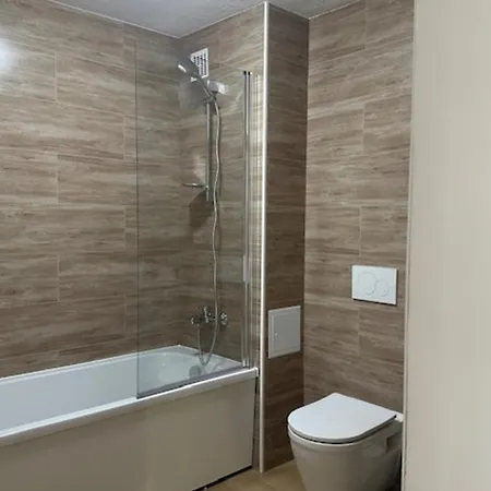 Lovely T2 With Pools On The Seafront Apartamento *