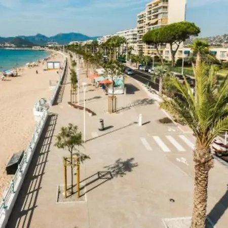 Lovely T2 With Pools On The Seafront * Cannes